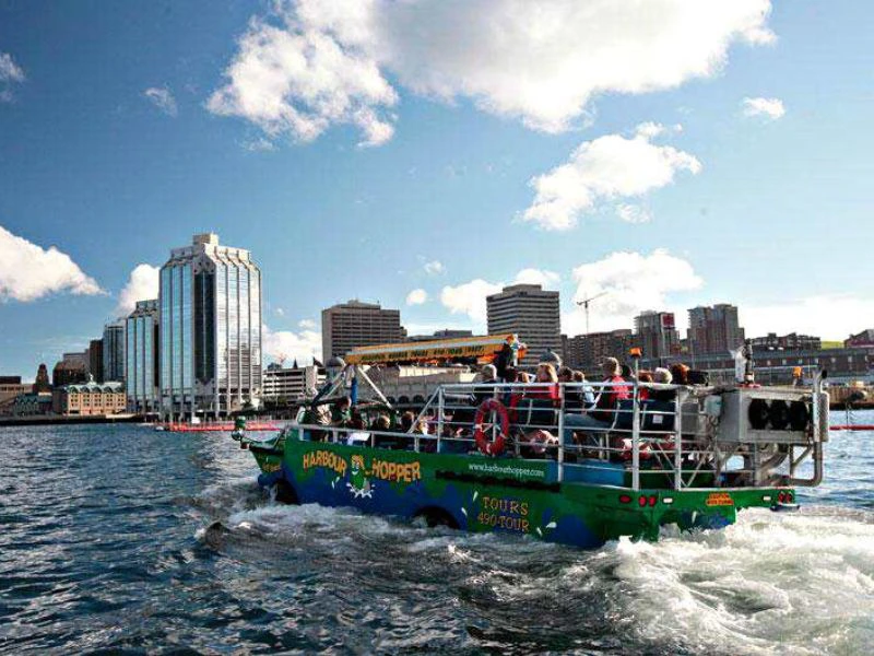 Amphibian Boat Tour in Halifax, Kanada