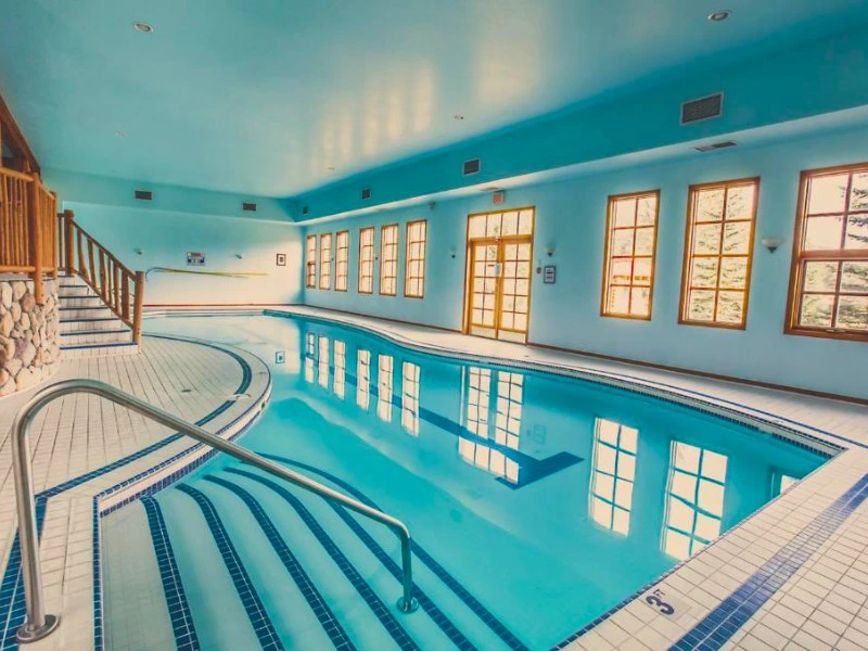 Hotel mit Pool in Revelstoke, Kanada