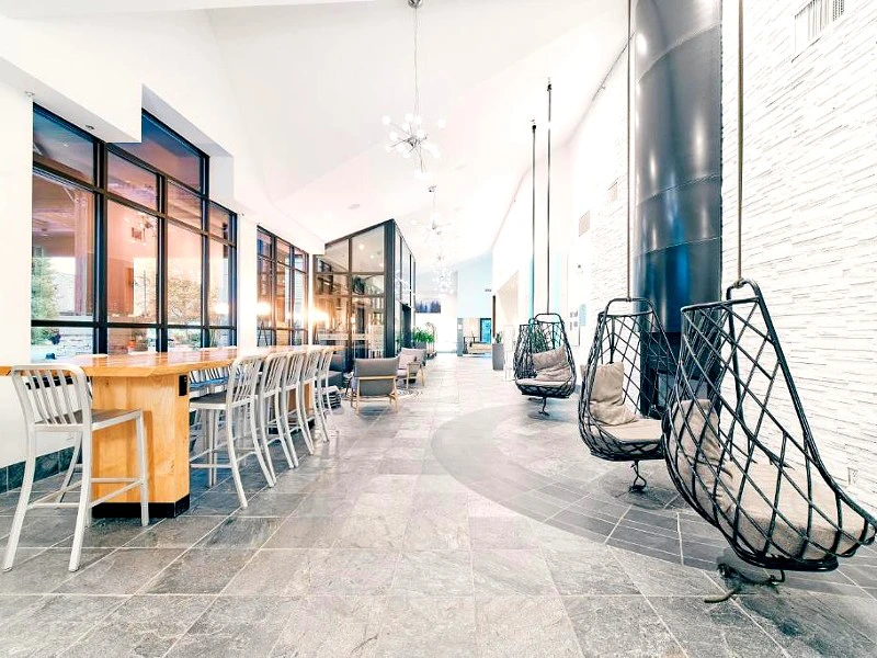 Lobby im Hotel in Whistler, Kanada