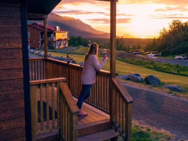 Ausblick der Cabins der Lodge am Knik River, Alaska