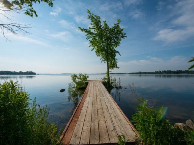 Entspannen am eignen Steeg am Rice Lake