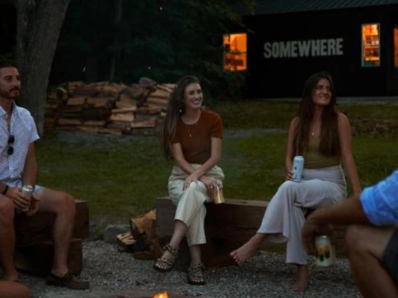 Feuerstelle in ihrer Unterkunft in Calabogie