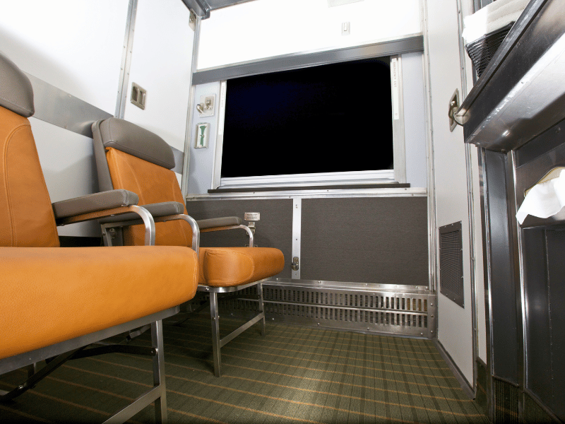 Economy-Seat im Zug