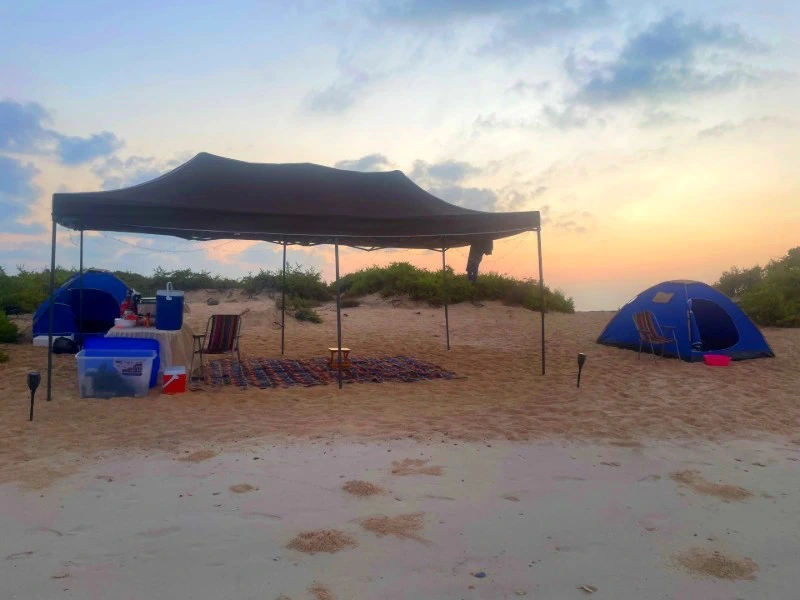 Daymaniyat-Inseln Strand mit Camp