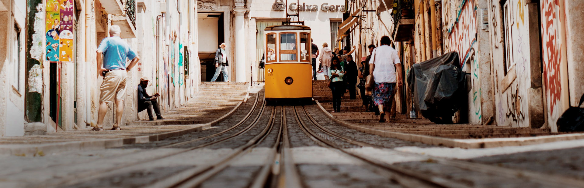 Straßenbahn in Lissabon Portugal