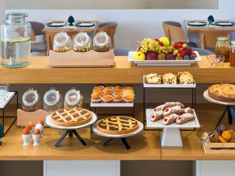 Frühstück in Letojanni