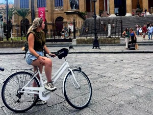 Fahrrad fahren durch Palermo