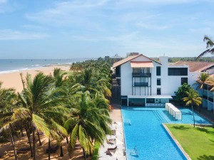 Strandhotel mit Pool in Negombo, Sri Lanka