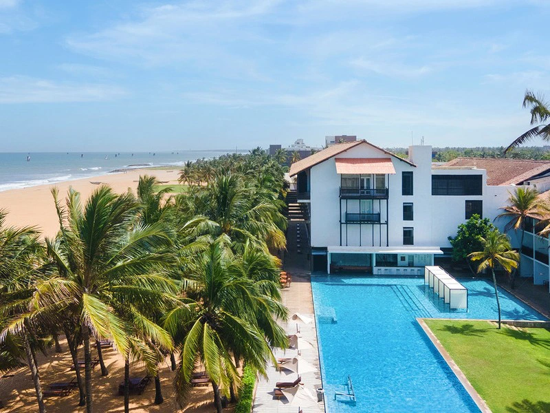 Strandhotel mit Pool in Negombo, Sri Lanka