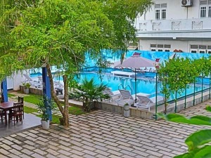Pool im Negombo Standard Hotel