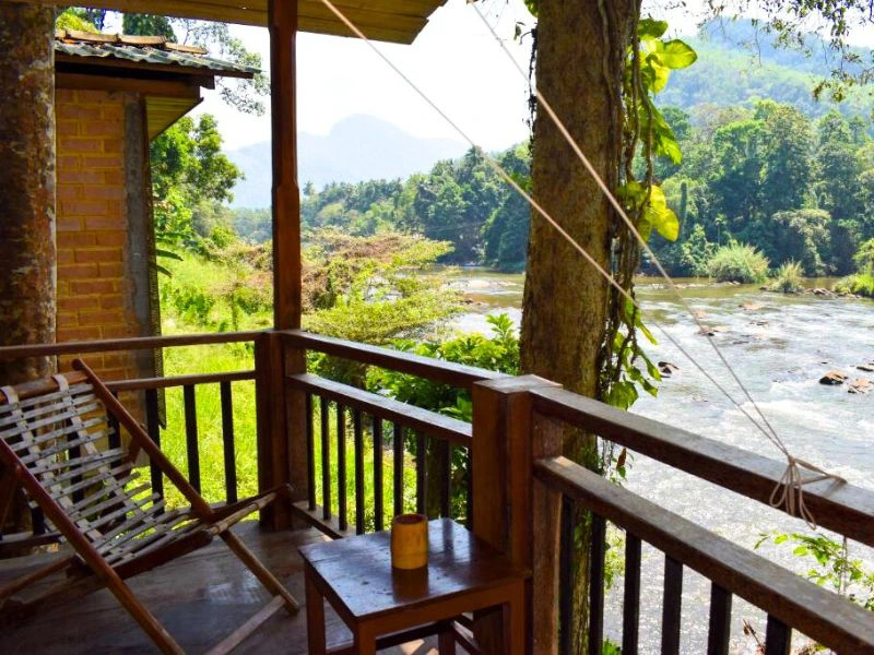 Balkon im Hotel in Kitulgala in Sri Lanka