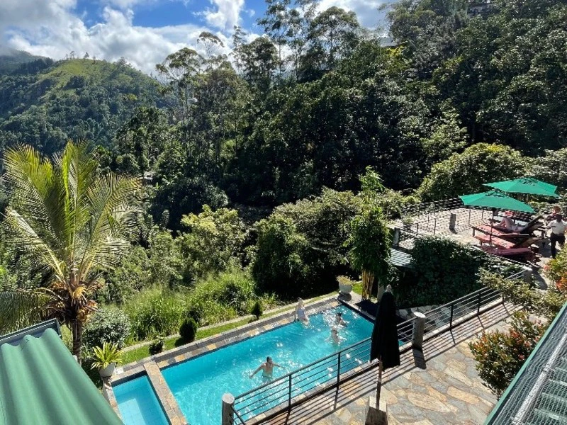Pool im Hotel in Ella, Sri Lanka