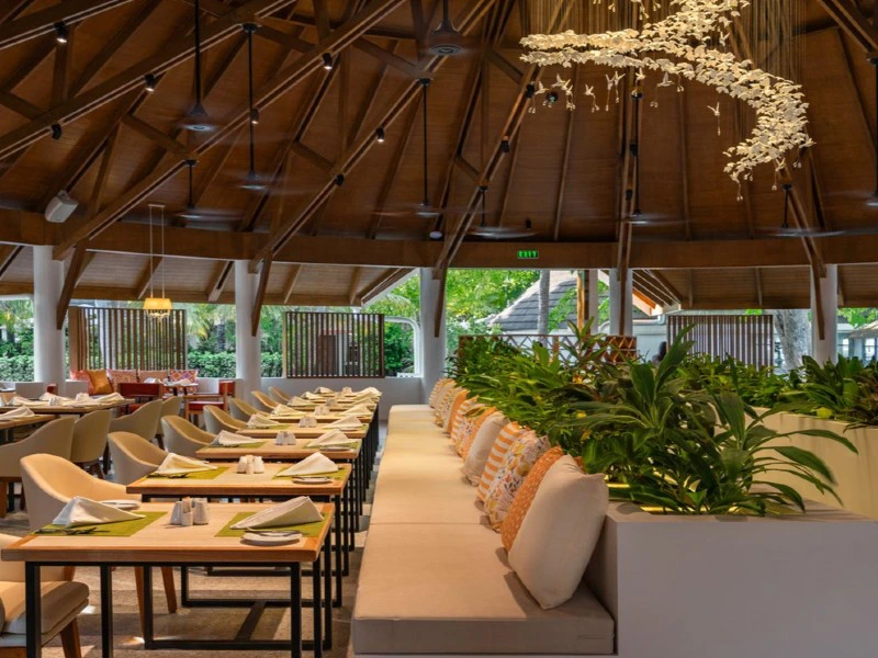 Restaurant im Standard Hotel auf den Malediven