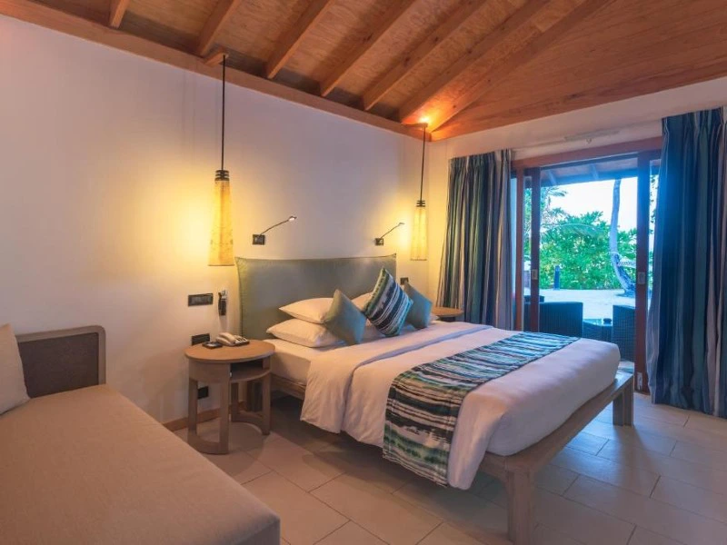 Zimmer im stilvollen Hotel auf den Malediven