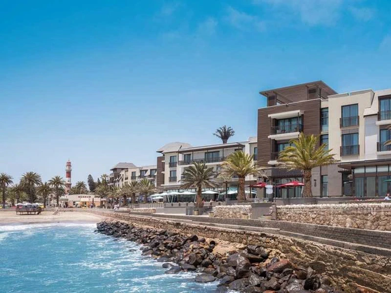 Namibia Familienreise Swakopmund Ausblick auf die Promenade