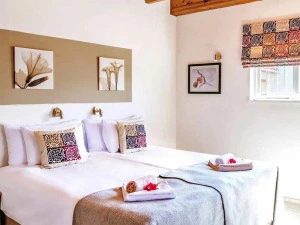 Namibia Familienreise Swakopmund Unterkunft gemütliches Schlafzimmer