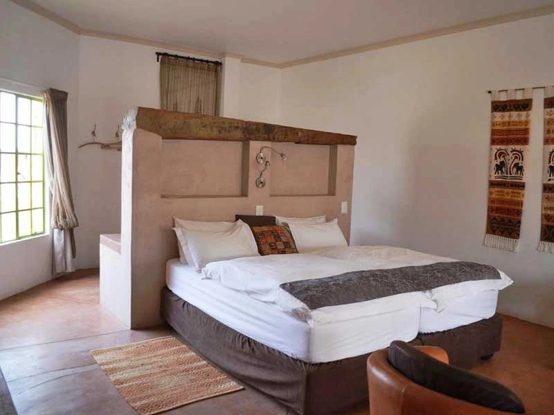 Namibia Pferde Ranch Unterkunft gemütliches Schlafzimmer