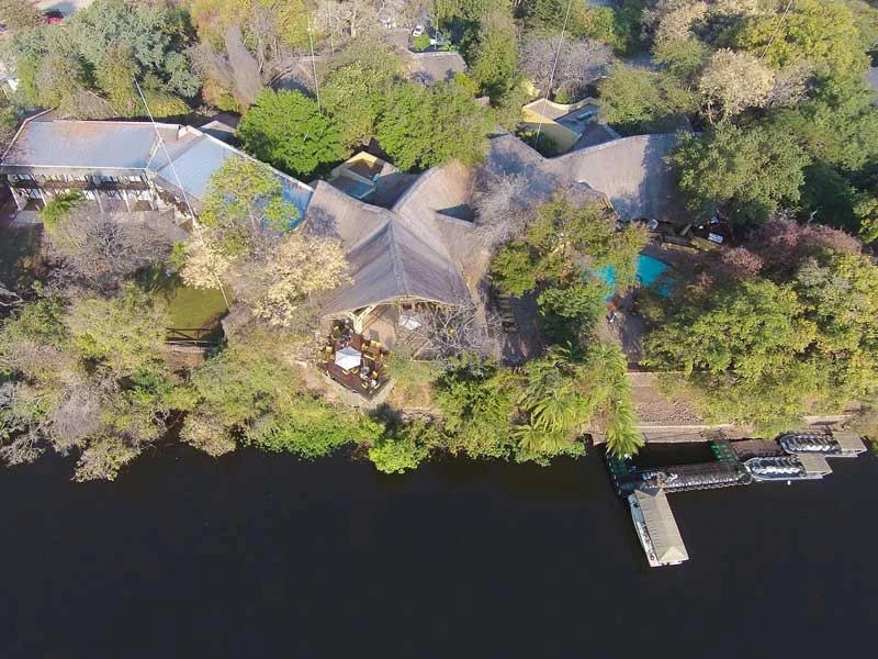 Namibia mit Kindern Kasane Chobe Komfort Unterkunft luft Ansicht