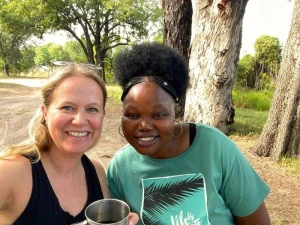 Botswana Moremi mit Einheimischen