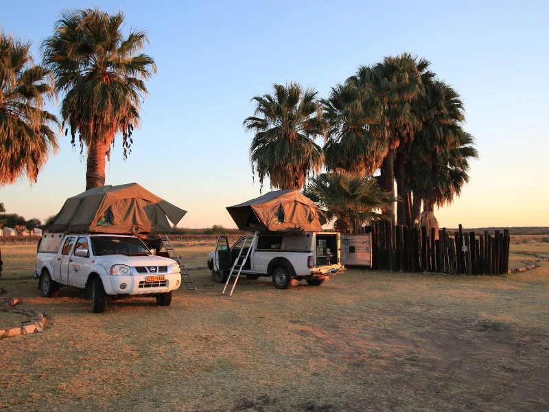 Namibia Camping mit der Familie im Dachzelt