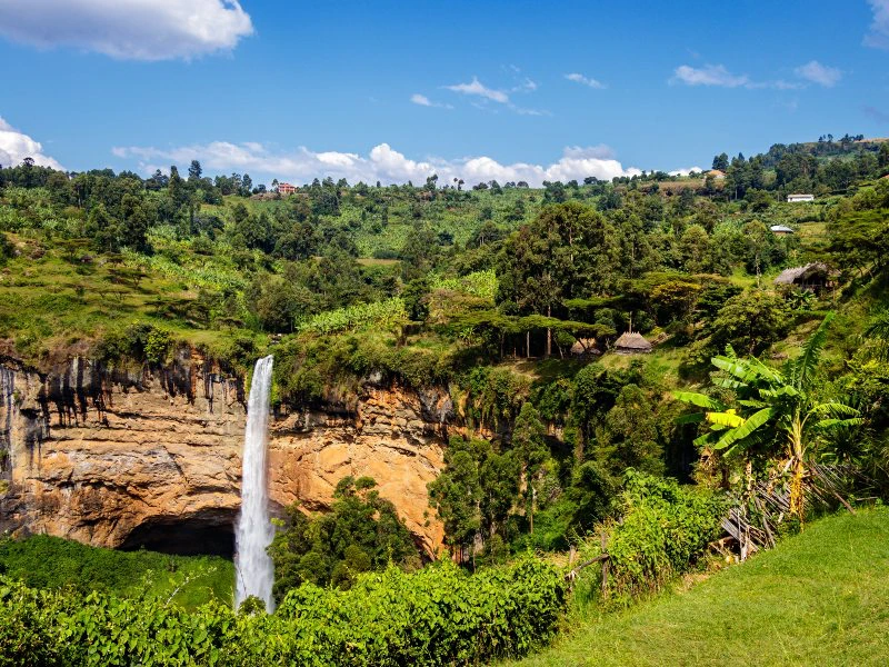 Uganda Sipi Falls Grüne Natur und atemberaubender Wasserfall