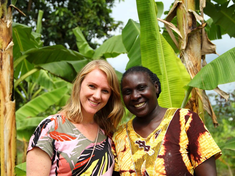 Uganda Reisender und Local