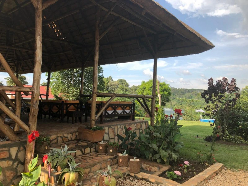 Uganda Jinja Unterkunft Terrasse
