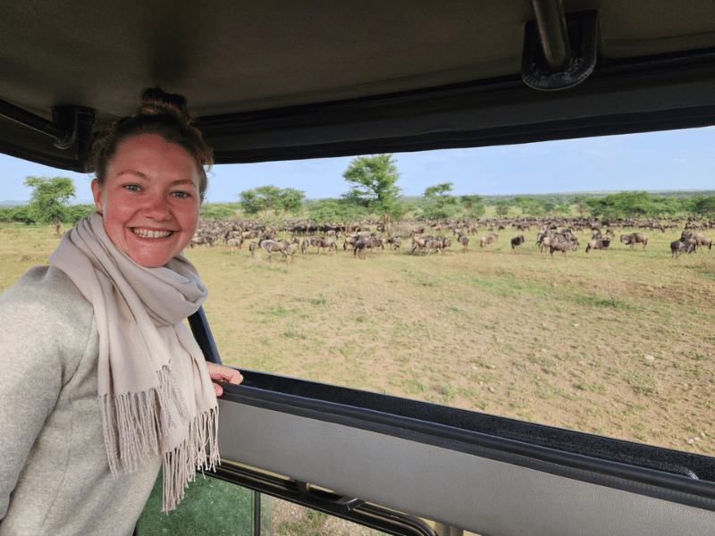 Isabelle auf Safari in Afrika