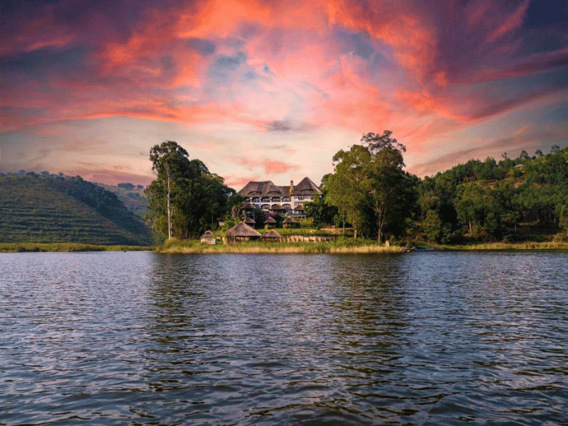 Lake Bunyonyi Komforthotel Uganda