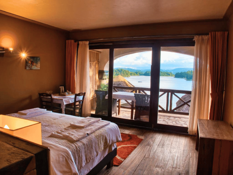 Lake Bunyonyi Komforthotel Uganda