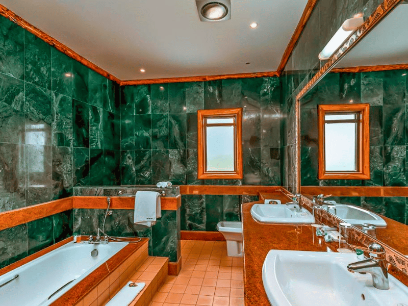 Queen Elizabeth Hotel im Nationalpark Uganda