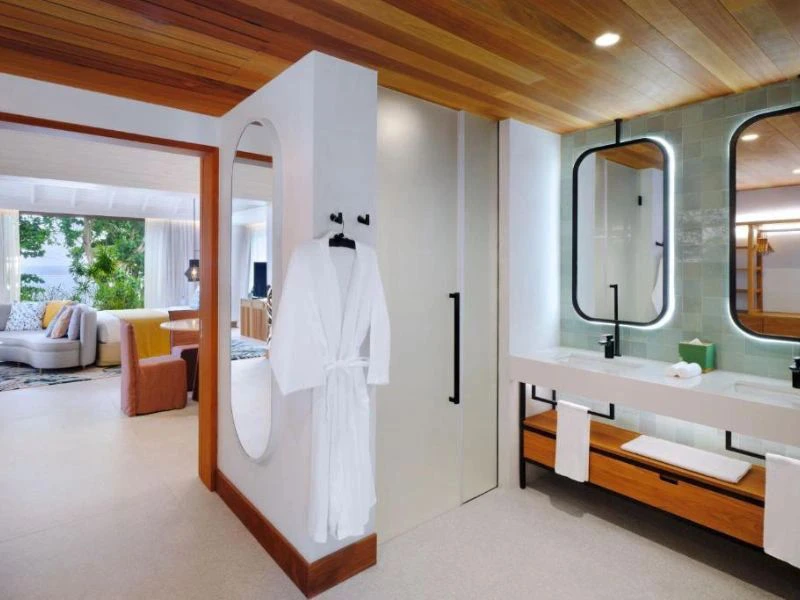 Seychelles Mahe Unterkunft Komfort Badezimmer