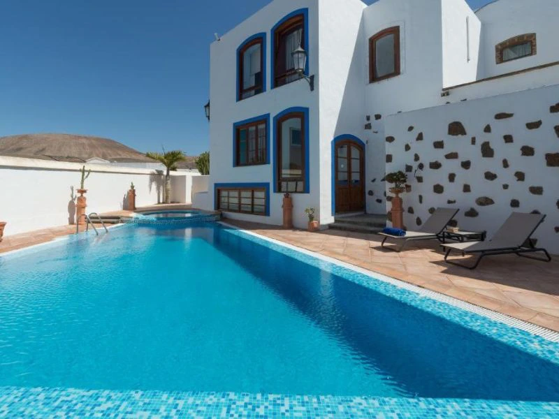 Kanarischen Inseln Lanzarote Yaiza Unterkunft Hotel mit Poolbereich