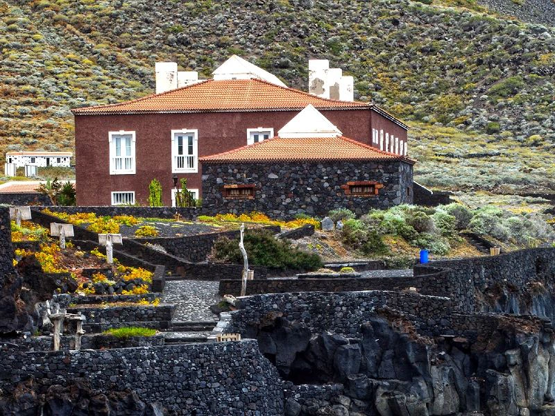 Kanarische Inseln El Hierro Unterkunft Außenansicht