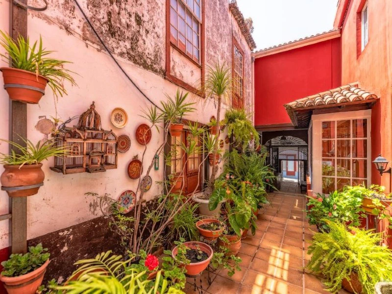 Kanaren la palma Unterkunft Innenhof