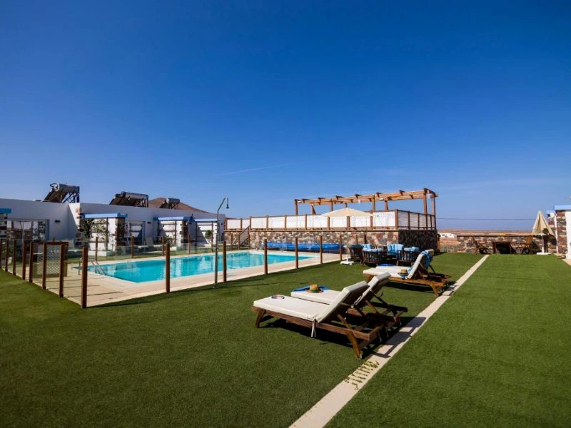 Poolbereich Komfortunterkunft Fuerteventura im Landesinneren