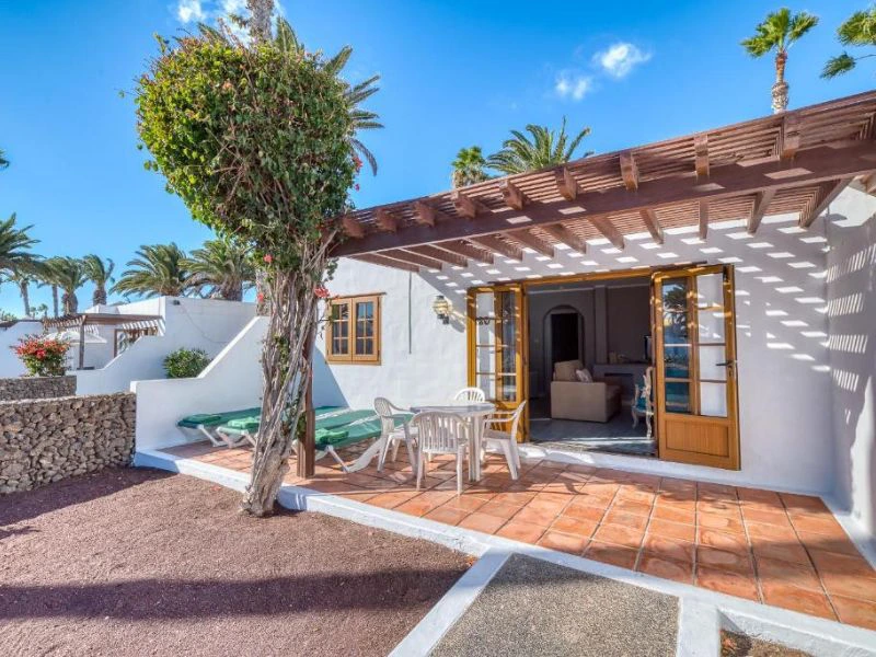 Kanaren Lanzarote Komfort Unterkunft eigenes Apartment Terrasse