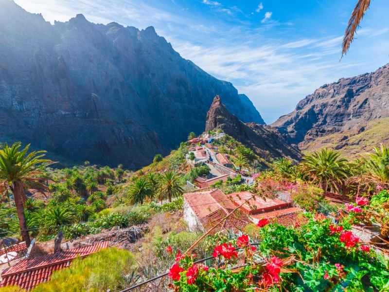 Kanaren Teneriffa Aussicht auf das Bergdorf