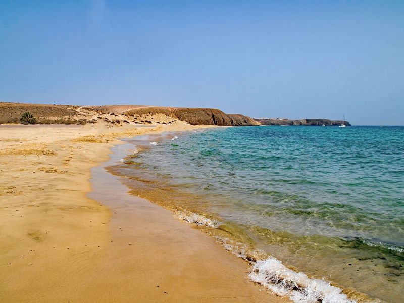 Kanaren Lanzarote punta mujeres Strandpromenade