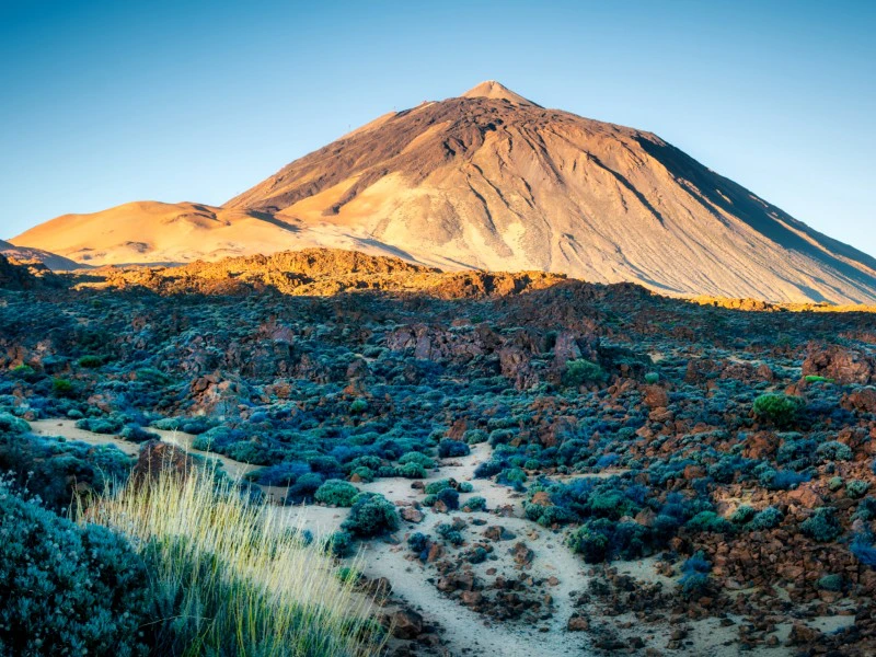 Kanaren Teneriffa Aufnahme vom Berg im Sonnenlicht