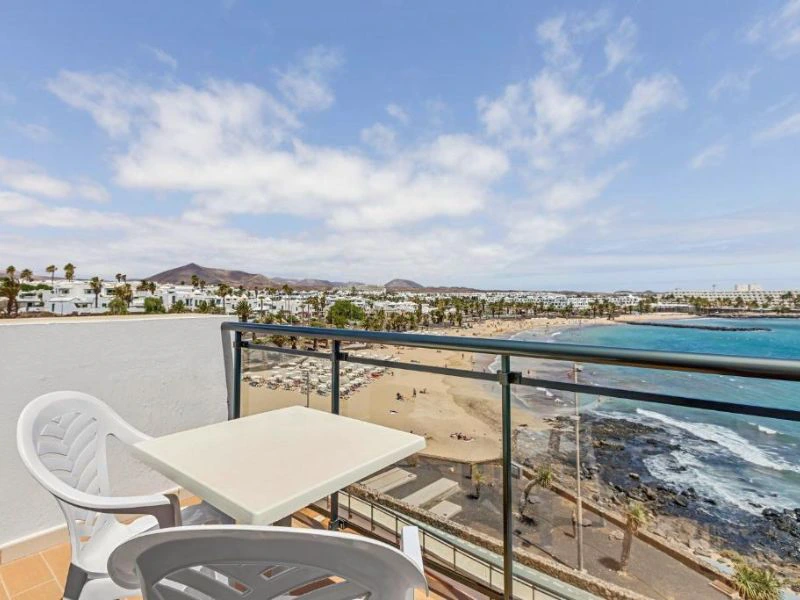 Kanaren Lanzarote Teguise Komfort Unterkunft am Meer Terrasse