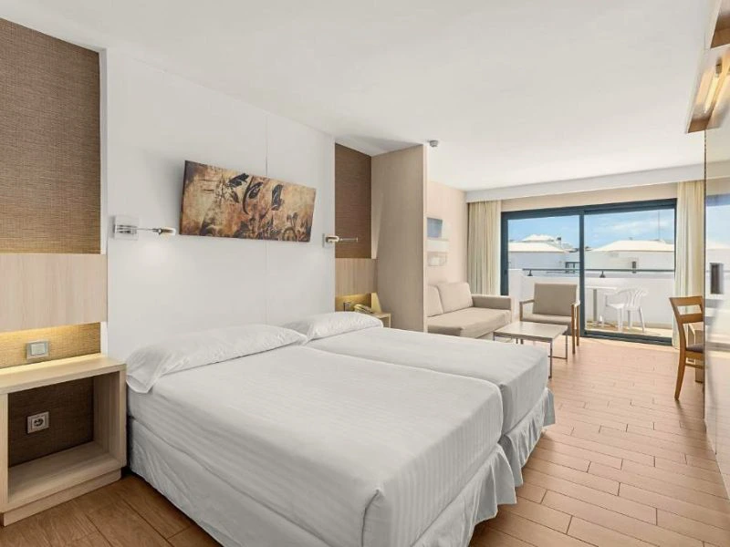 Kanaren Lanzarote Teguise Komfort Unterkunft am Meer Schlafzimmer