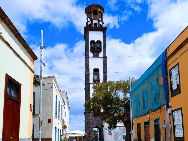 Turm in Santa Cruz auf Teneriffa auf den Kanaren