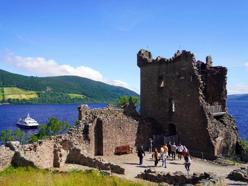 Schottland Loch ness Castle