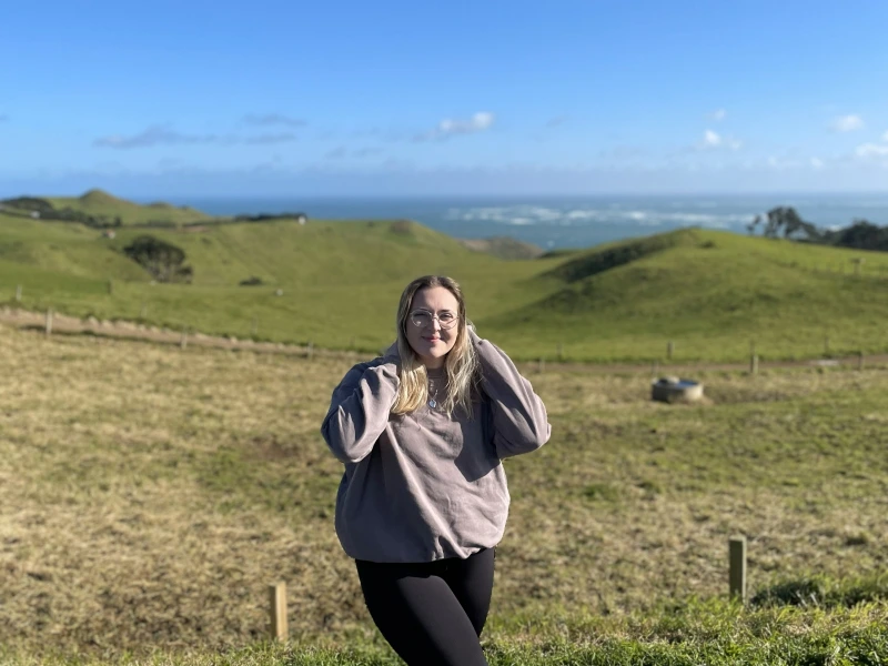 Reisespezialistin Gina