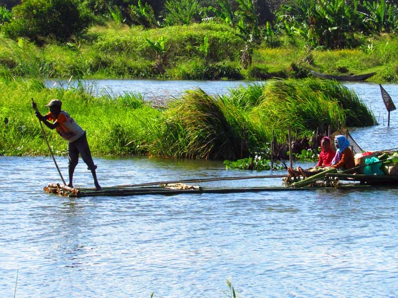 Madagaskar Palangales Kanal Wassertaxi