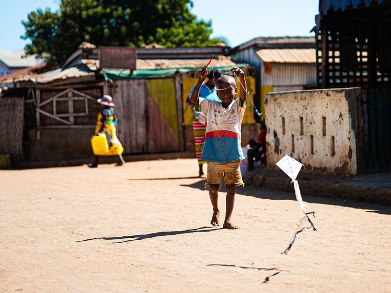 Madagaskar Belo sur Tsiribinha Frau