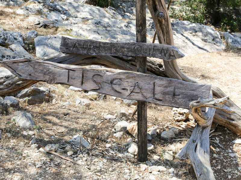 Wegweiser nach Tiscali, Sardinien