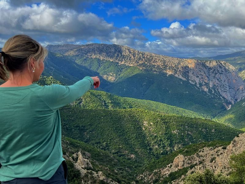 Frau im Supramonte Gebirge, Sardinien