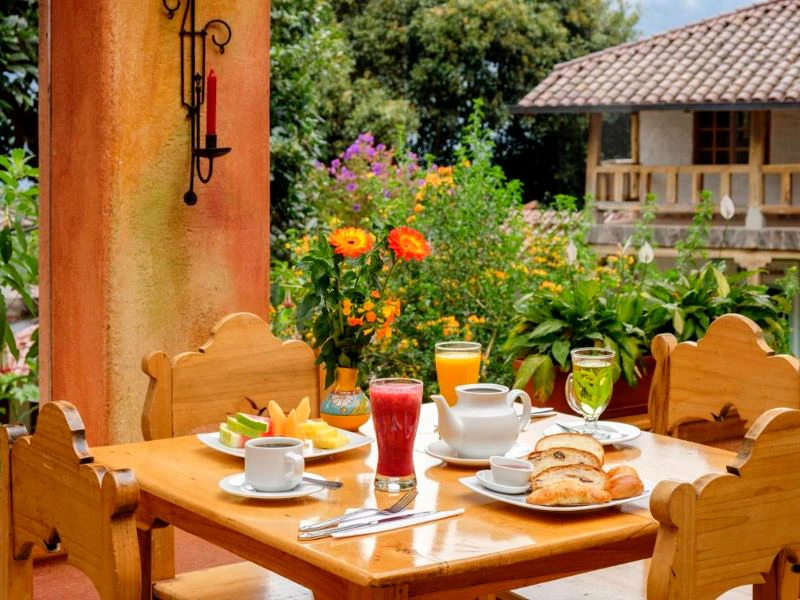 Frühstückszimmer der Komfortunterkunft in Banos, Ecuador